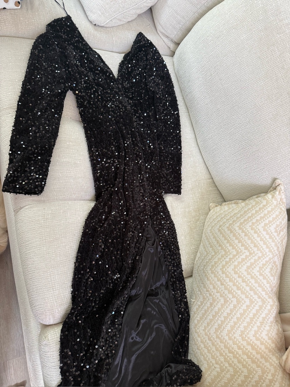 Fashion Nova Black Sequin Long Sleeve V-Neck Gown - Picture 3 of 4